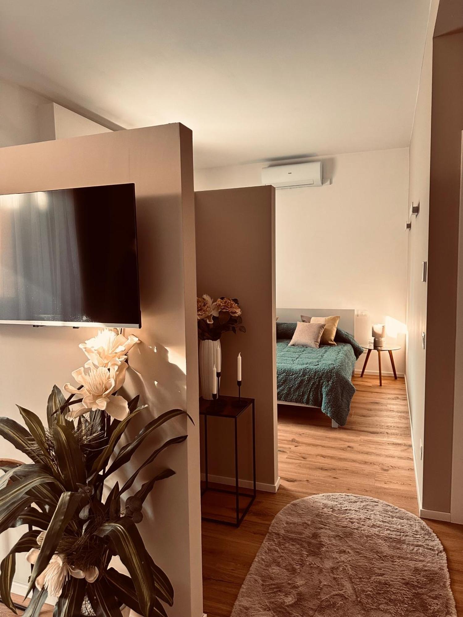 Giada Lux Verona Esterno foto