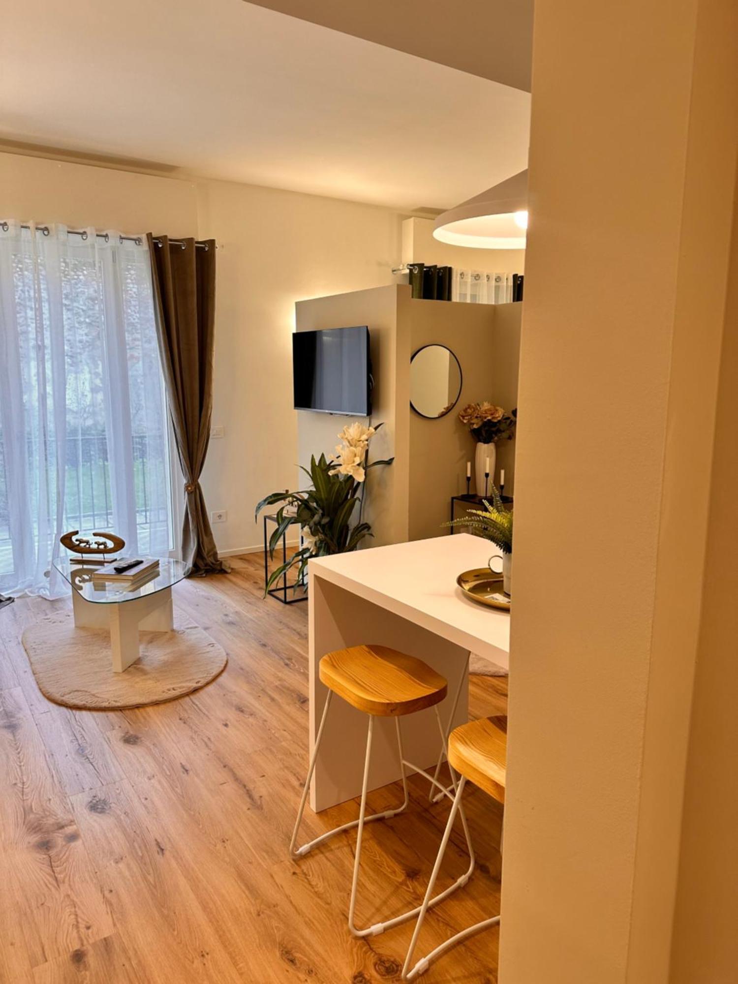 Giada Lux Verona Esterno foto